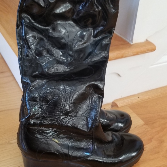 Coach patent leather boots - Picture 7 of 13